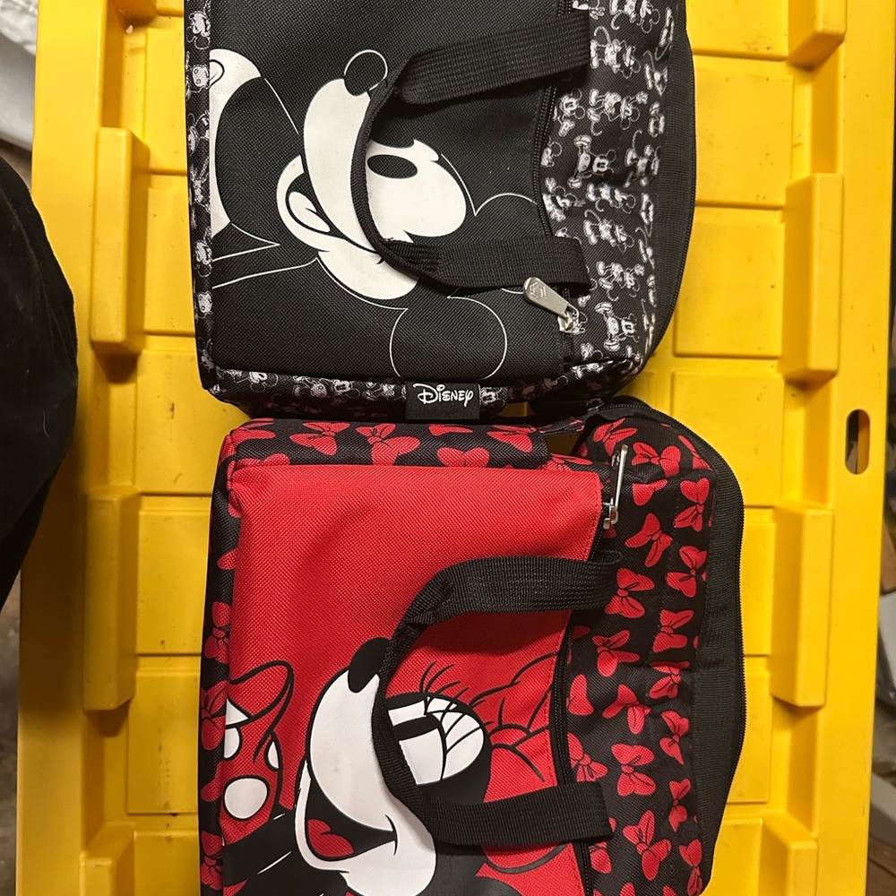 Disney Mickey Mouse Minnie Black and Red Toiletry Bag Set